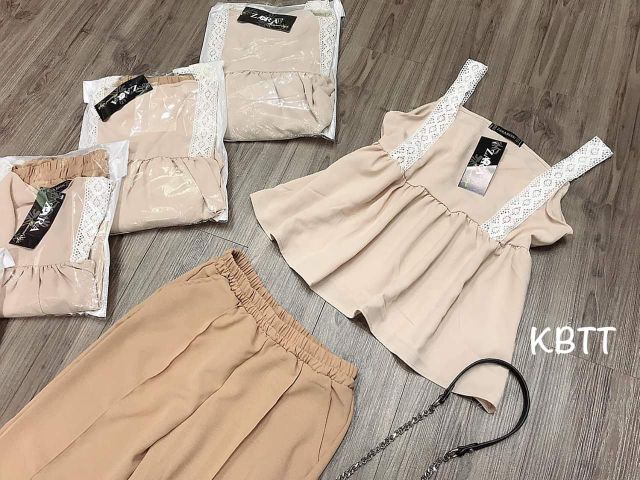 Set áo baby doll + quần ống sớ9 | BigBuy360 - bigbuy360.vn