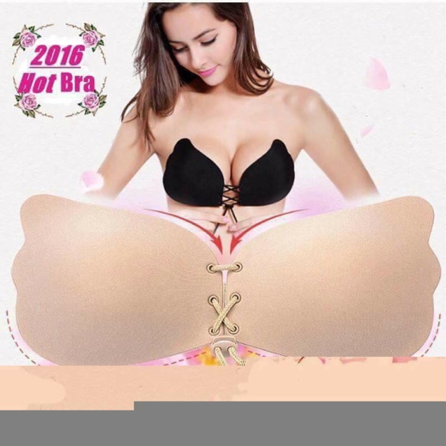 Áo ngực dán cánh tiên