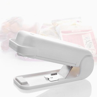 Mini bag sealing clip