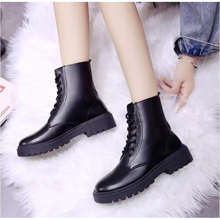 {SẴN HÀNG} Giày boot chiến binh cao cổ buộc dây da PU màu đen đế 5cm TGS115