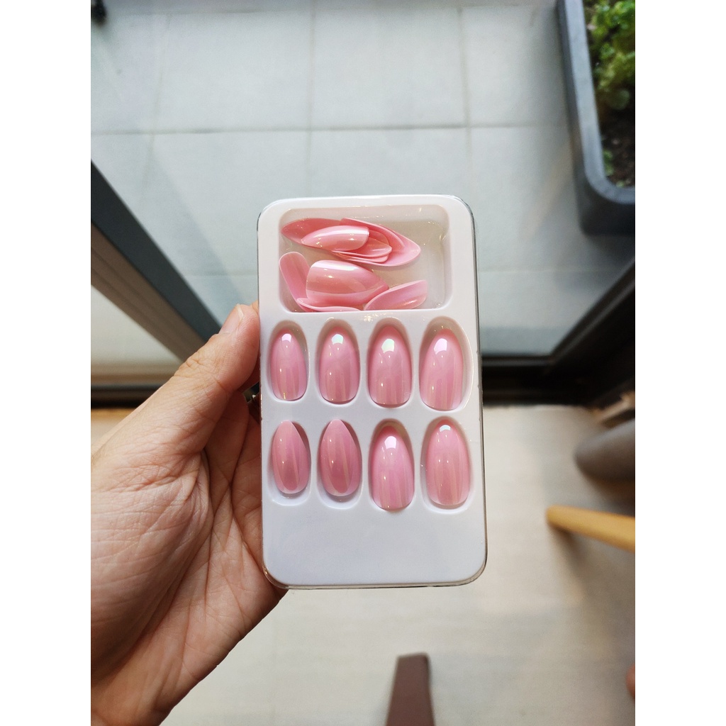 Bộ 24 móng tay giả làm nail không kèm keo dán