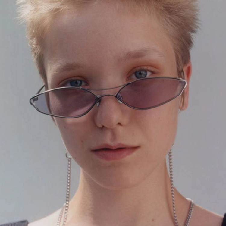 Hàng Có Sẵn! Kính Mát Hình Oval Độc Đáo Cho Nữ