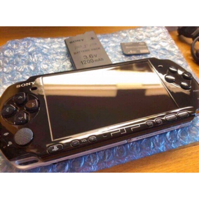 MÁY PSP 1000 + THẺ 32gb + Pin ( HACK Full GAME)