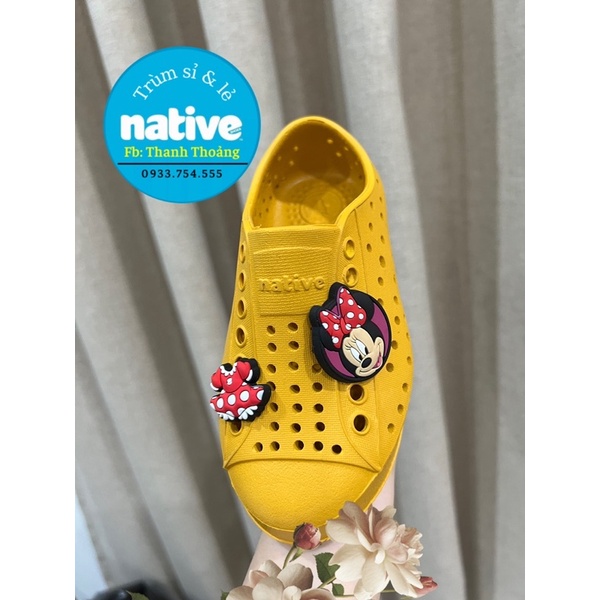 Giày xuất cho cả gia đình