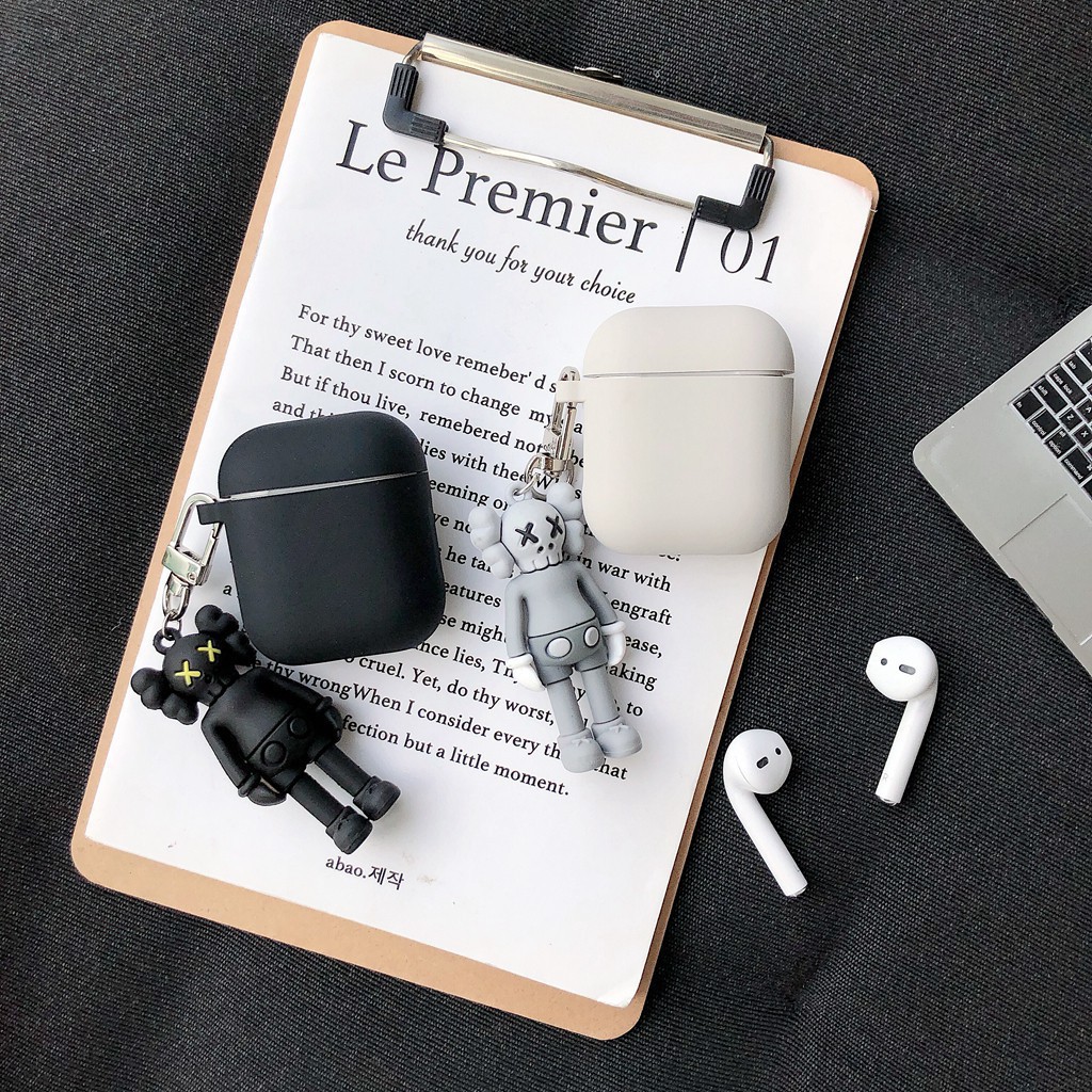 Vỏ Bọc Hộp Sạc Tai Nghe Airpods 2 Bằng Silicone Hình Kaws Độc Đáo | BigBuy360 - bigbuy360.vn