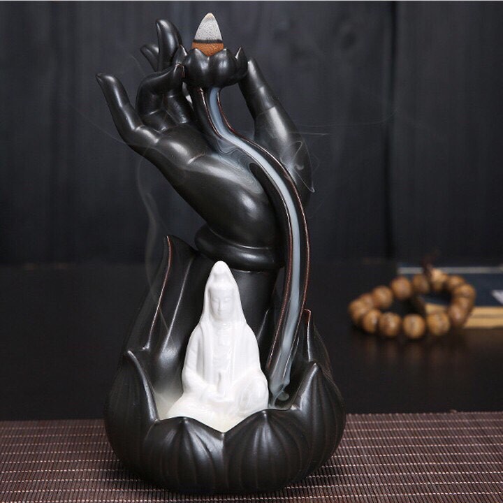 Thác khói trầm hương quan âm tọa đài sen