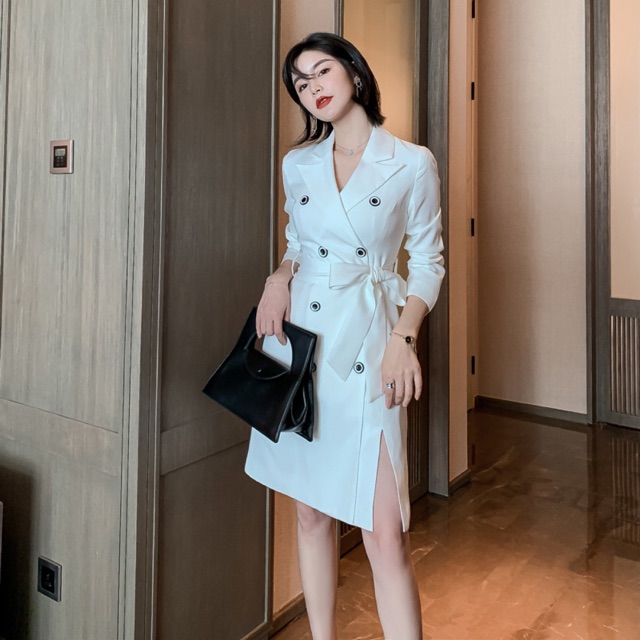Có Sẵn - Vest Trắng Đính Nút Kèm Nơ Xinh Xắn