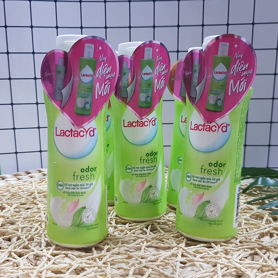 [MẪU MỚI] Dung Dịch Vệ Sinh Phụ Nữ Lactacyd 150ml Tinh Chất Hoa Hồng Và Trầu Không - 8936123410131