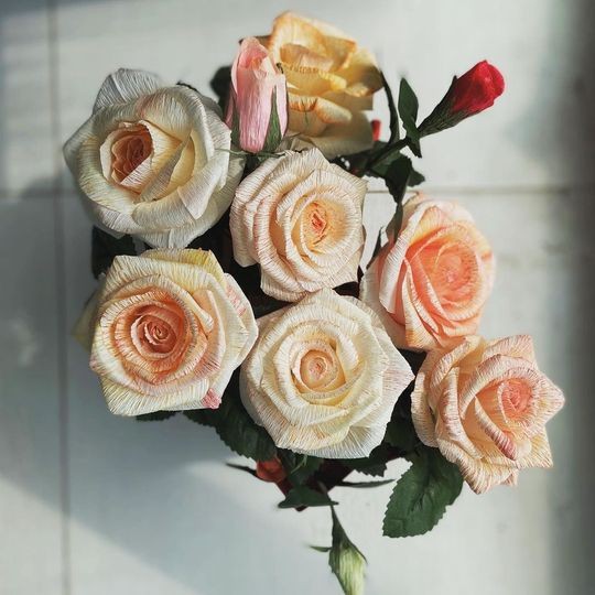 HOA HỒNG BẰNG GIẤY NHÚN