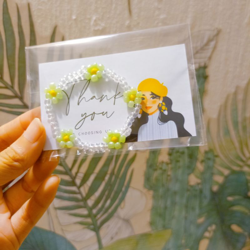 Vòng hoa Daisy màu pastel ngọt ngào đáng yêu