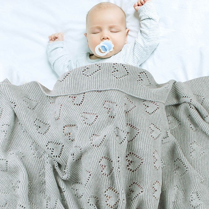 Chăn Quấn Làm Phông Nền Chụp Ảnh Cho Bé Sơ Sinh