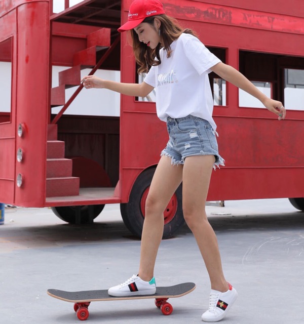 Ván trượt skateboard, Ván trượt Canada mặt nhám đen thiết kế hoàn hảo - Inbox chọn màu