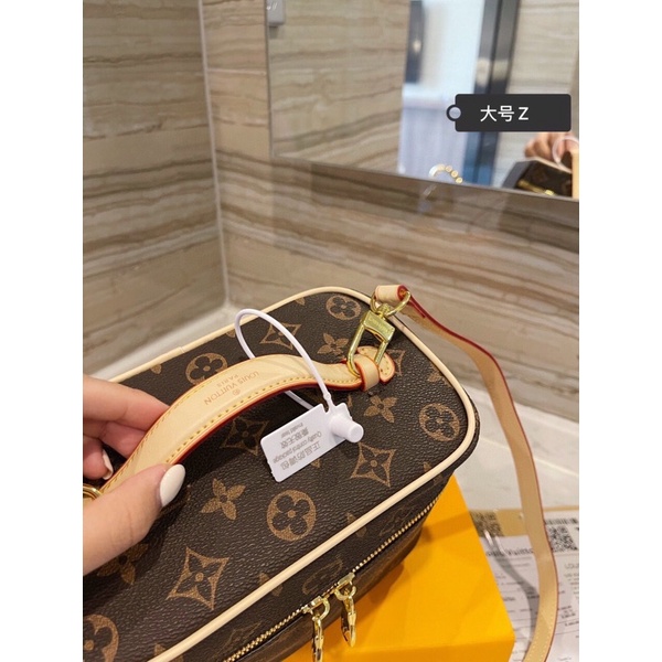 Cốp Lv Nice Mini siêu xinh da bò  sz 17-20