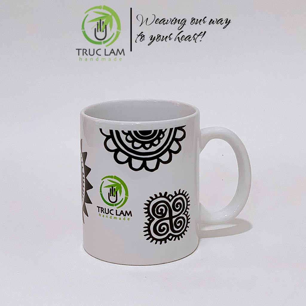 Cốc Uống Nước Có Quai Cầm Chất Liệu Sứ Bát Tràng In Họa Tiết Thổ Cẩm Dân Tộc H'Mông - Trúc Lâm Handmade