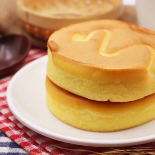 BÁNH CHIFFON CAKE VỊ PHOMAI HOẶC TRỨNG MUỐI