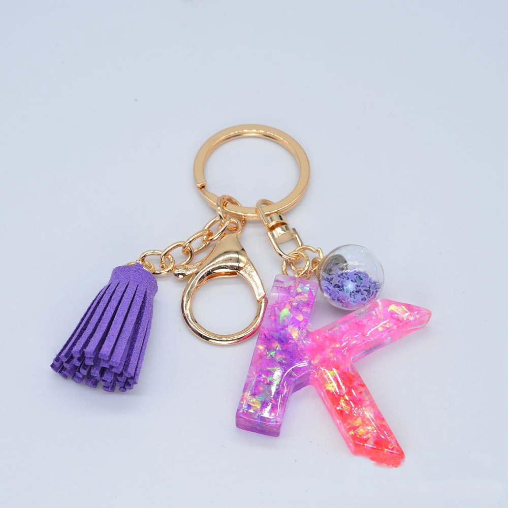 Móc Khóa Nhựa Resin Có Mặt Dây Tua Rua Chữ Cái A-Z Dễ Thương Thời Trang