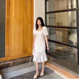 Đầm xô viền ren cổ vuông đuôi cá