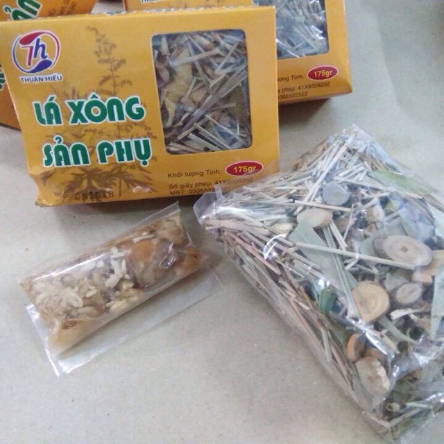 Lá xông sản phụ