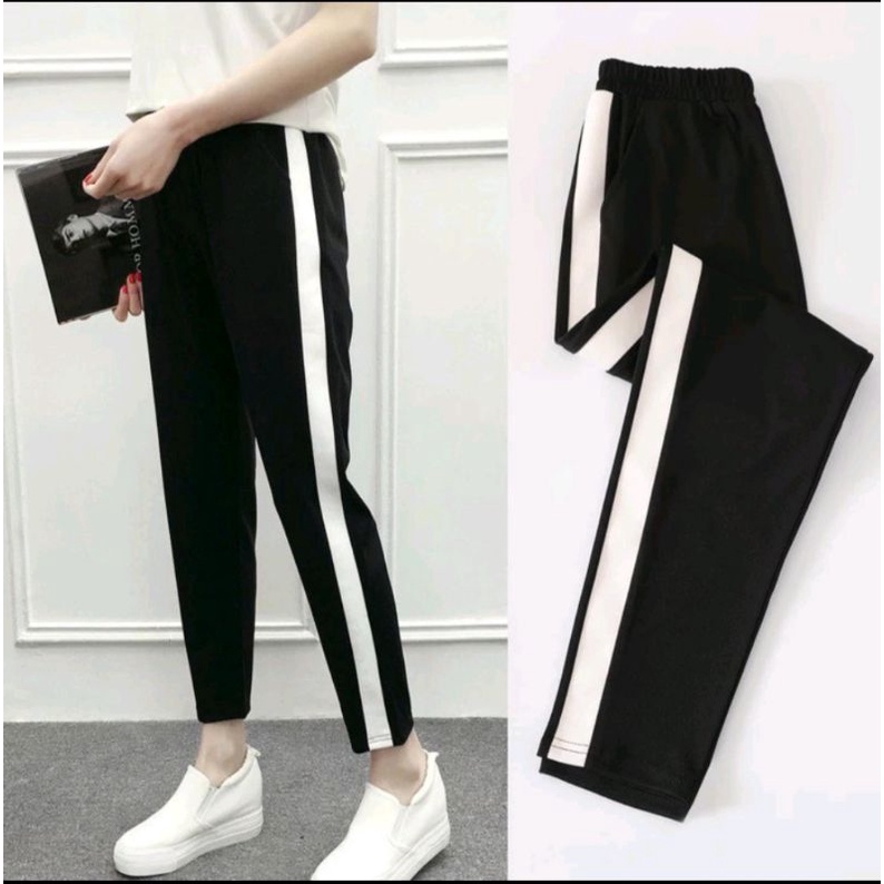 Quần Jogger Nam Nữ phối Sọc ống SUÔNG thun Poly. Phong Cách Thể Dục Thể Thao Năng Động Cá Tính Unisex