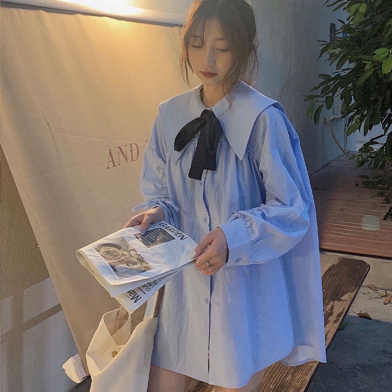 Váy sơ mi xanh cổ nơ