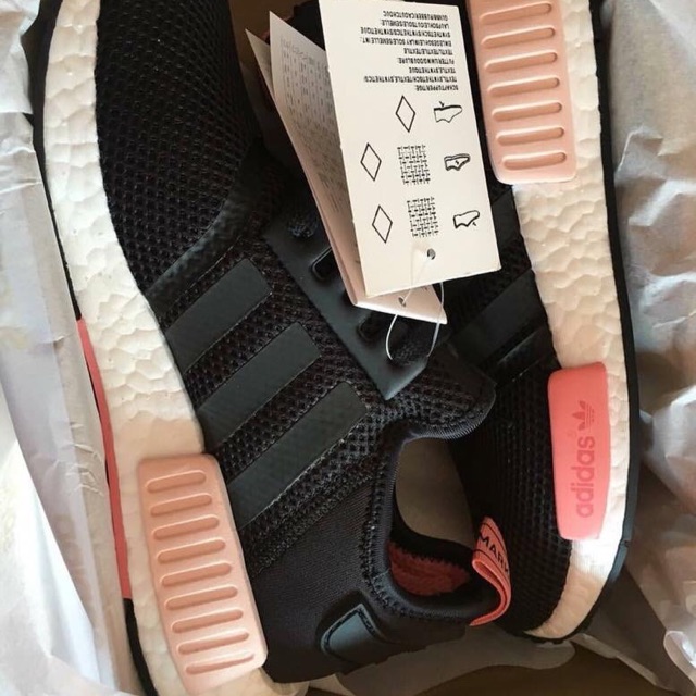 Giày NMD R1