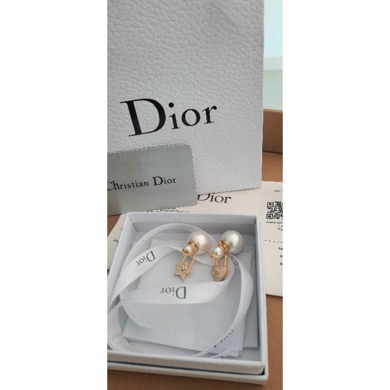 [Phụ kiện] Bông tai nữ Dior full tang , full box