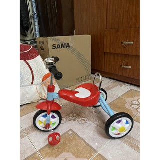 XE BA BÁNH SẮT CÚN