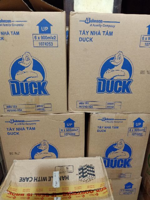 ( HN ) combo 2 chai nước tẩy Bồn cầu Duck 900ml/1 chai