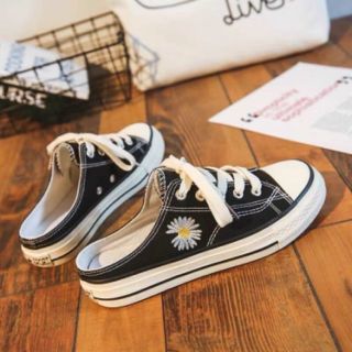 Giày sục hoa cúc nữ mới