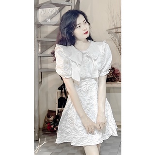 Đầm xoè trắng xoè cổ petter