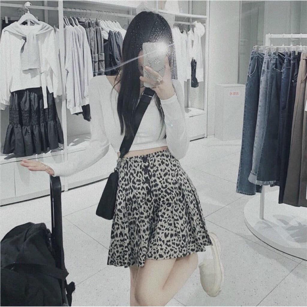 Sét đồ nữ áo croptop cổ tròn kèm váy da beo  sexy | BigBuy360 - bigbuy360.vn