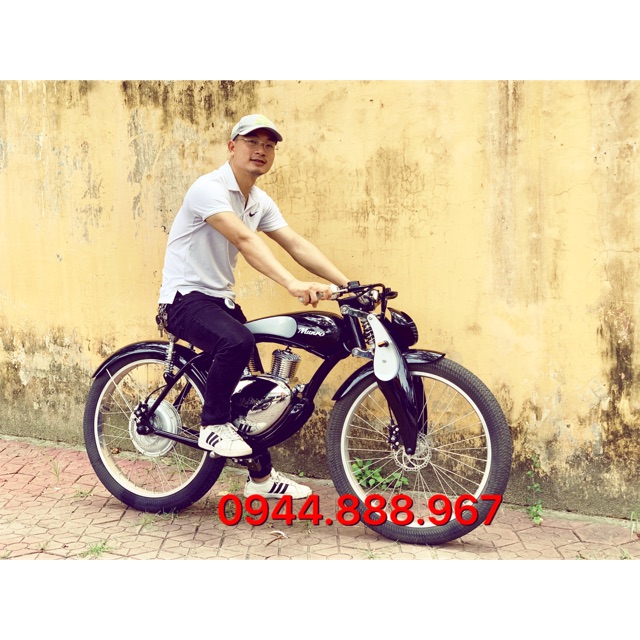 Xe điện Munro mầu đen