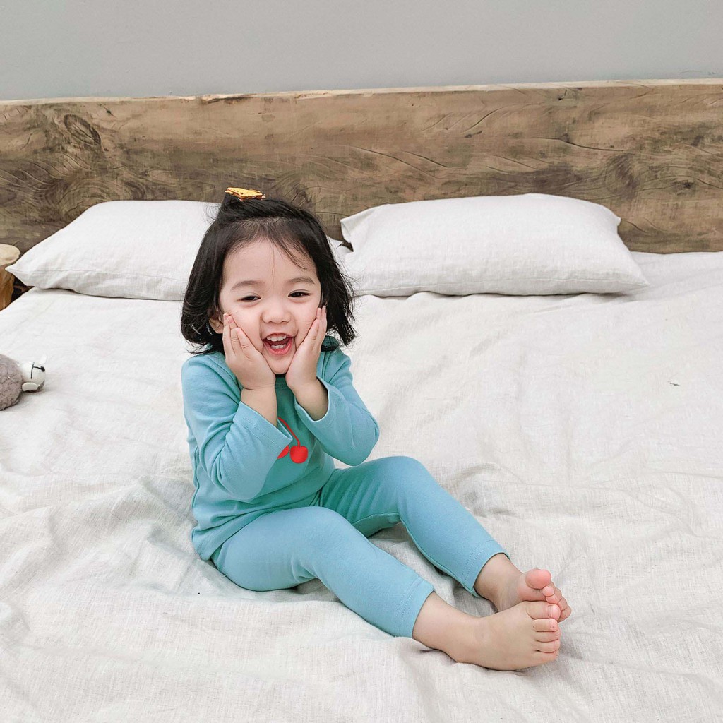 BỘ QUẦN ÁO BÉ TRAI BÉ GÁI CHERRY CHẤT DA CÁ