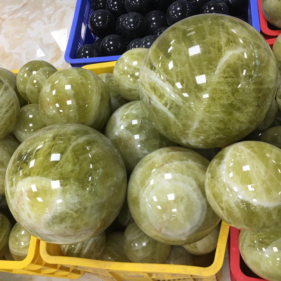01 Qủa Cầu Đá ThạchAnh Màu Vàng Chanh