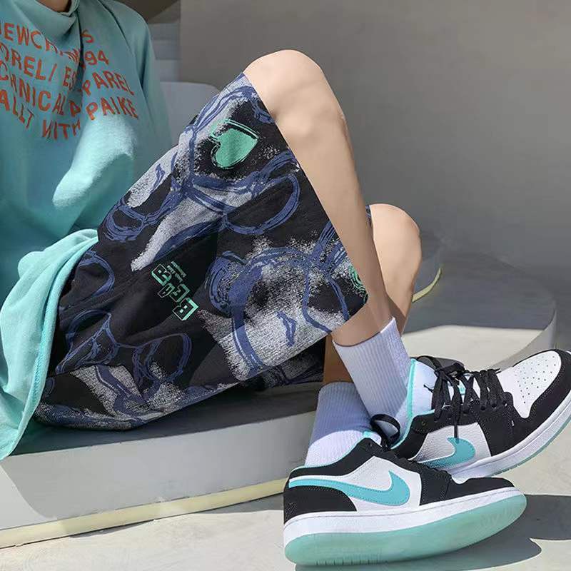 Quần ngắn ống rộng Họa Tiết Graffiti Cá Tính Dành Cho Nam