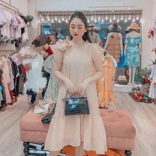Váy bầu thiết kế đuôi cá nơ vai