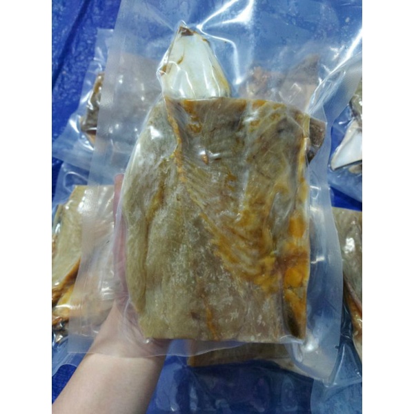 Khô cá rún biển, vị mặn thịt dai tươi thơm ngon