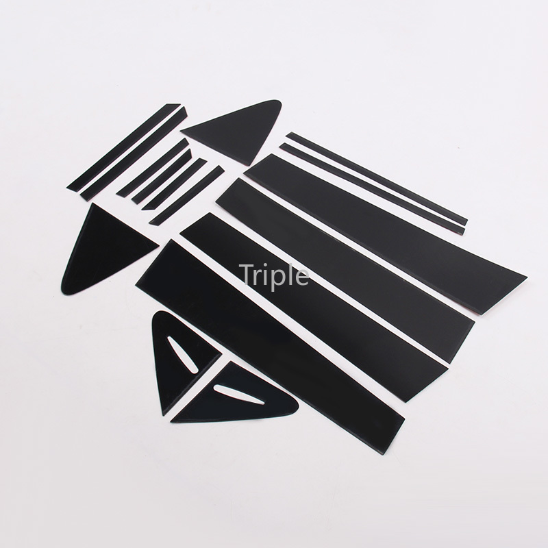 Bộ 16 Miếng Dán Trang Trí Cửa Sổ Xe Hơi Toyota Corolla Altis 2019 2020 Màu Đen Bằng PC Bóng