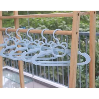Mắc áo gấu BabyHood
