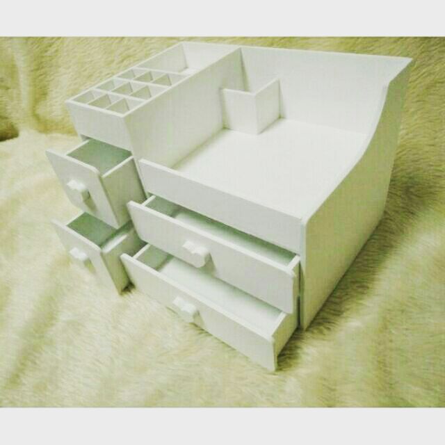Kệ mỹ phẩm 4 hộc 30cm
