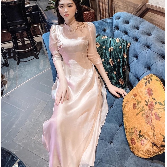 Áo Dài , Áo Dài Cách Tân 4 Tà Thêu Ren Vải  Voan Kính Cao Cấp Siêu Hot Mã A2