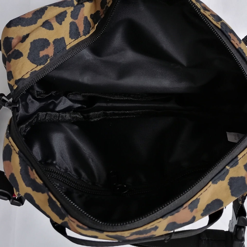 Túi Đeo Chéo Ngực Supreme 20fw Họa Tiết Da Báo Cá Tính Cho Nam Và Nữ