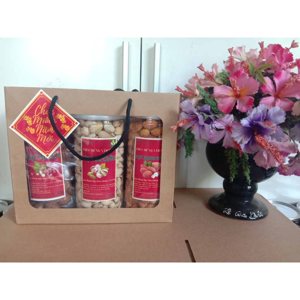 [Hộp Quà Tết] Combo Hộp Quà tết đẹp, sang trọng đủ các loại hạt để lựa chọn: hạt macca, dẻ, hạnh nhân, điều, bánh hạt ..