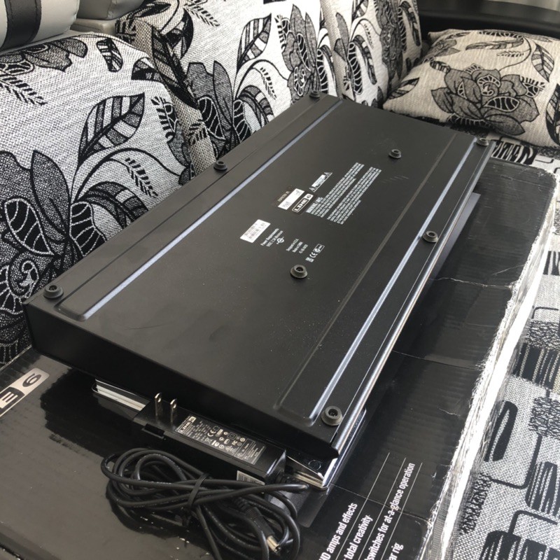 Phơ bàn Guitar Line6 HD500X Like new