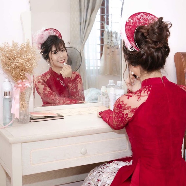 Mấn cô dâu đính hoa voan nhuộm loang