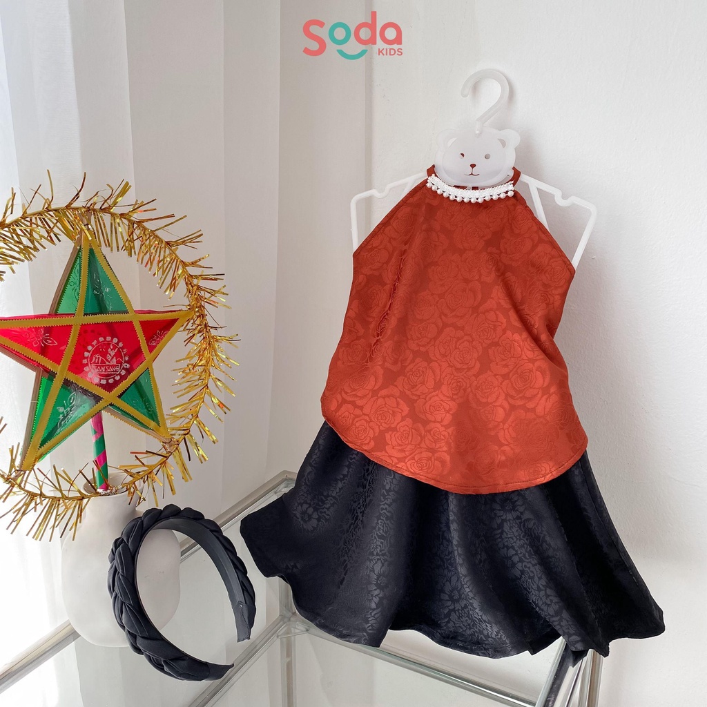 Bộ yếm đào gấm tặng kèm mấn cao cấp phong cách truyền thống cho bé gái SODA KIDS