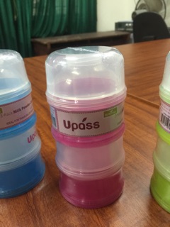Hộp đựng sữa bột 3 ngăn upass