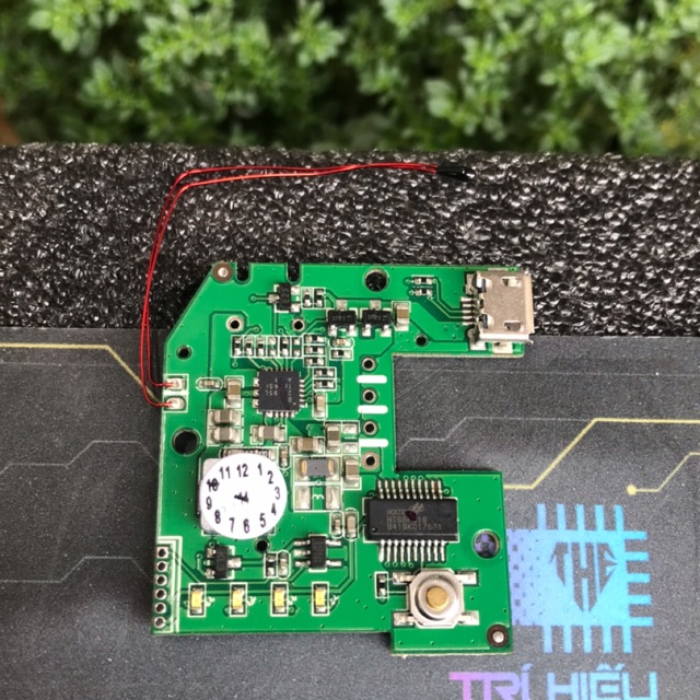 Mạch sạc và báo dung lượng pin 1S, kiêm tăng áp 5V