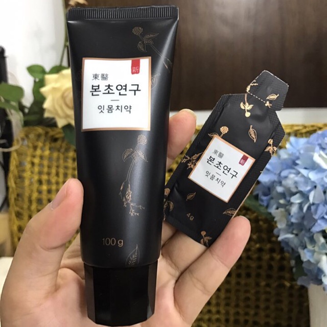 Kem đánh răng hồng sâm