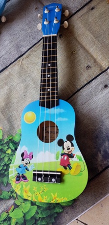 Ukulele Soprano Hoạt Hình - CB3